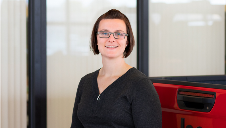 Sales Consultant- Dawn Kelly