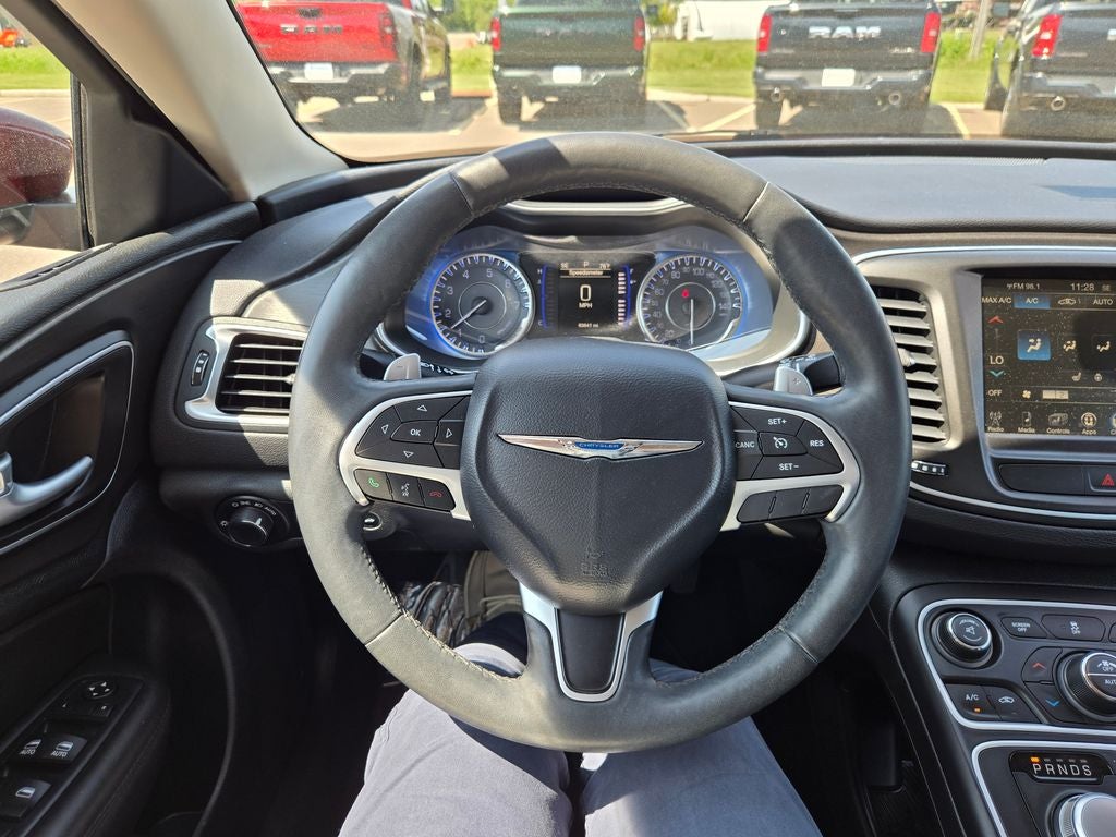 2017 Chrysler 200 Limited Platinum