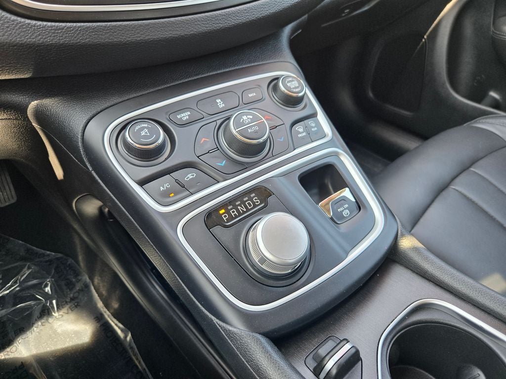 2017 Chrysler 200 Limited Platinum