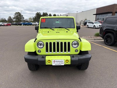 2016 Jeep Wrangler Unlimited Sahara