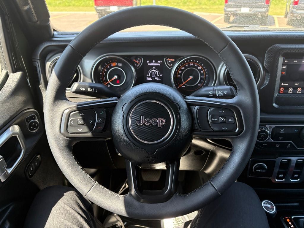 2023 Jeep Wrangler 2-Door Willys 4x4