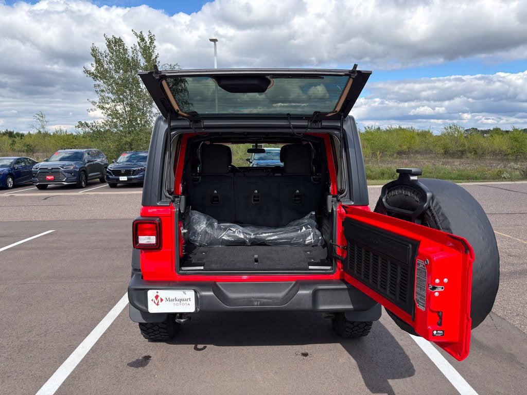 2022 Jeep Wrangler Unlimited Willys 4x4