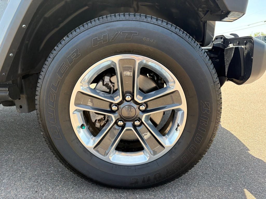 2023 Jeep Wrangler 4-Door Sahara 4x4