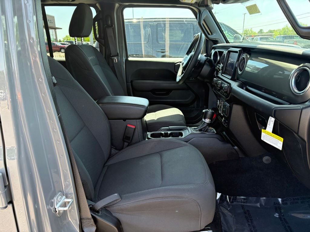 2023 Jeep Wrangler 4-Door Sahara 4x4