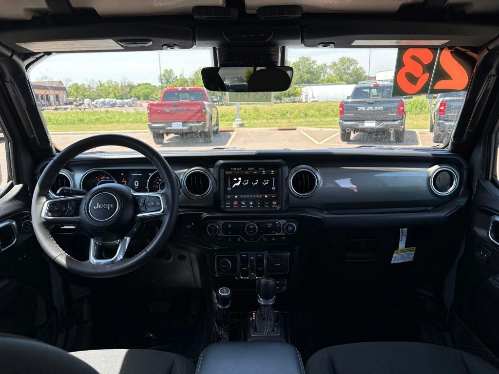 2023 Jeep Wrangler 4-Door Sahara 4x4