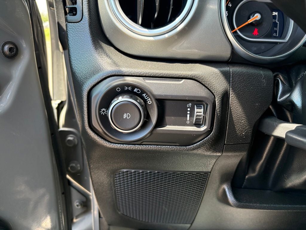 2023 Jeep Wrangler 4-Door Sahara 4x4