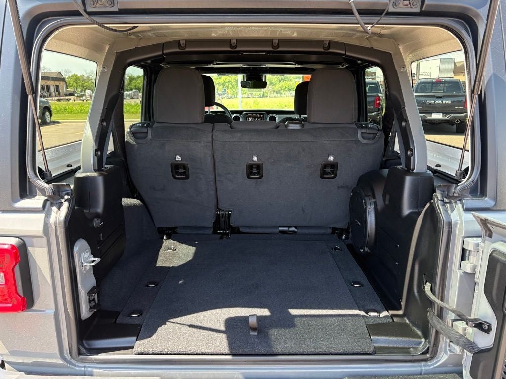 2023 Jeep Wrangler 4-Door Sahara 4x4