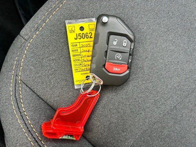 2025 Jeep Wrangler WRANGLER 4-DOOR SAHARA