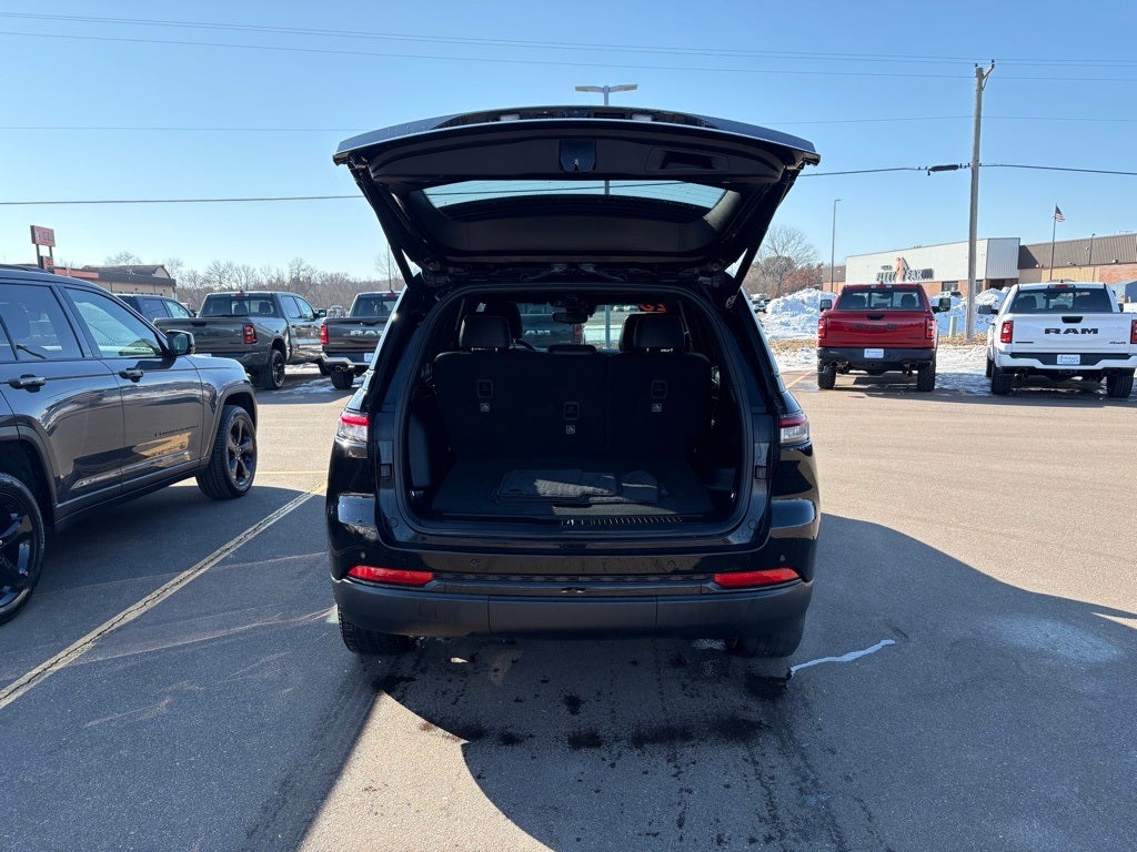 2023 Jeep Grand Cherokee Altitude 4x4