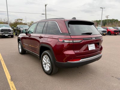 2025 Jeep Grand Cherokee GRAND CHEROKEE LAREDO X 4X4