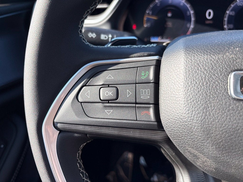 2027 Jeep Grand Cherokee GRAND CHEROKEE LAREDO 4X4