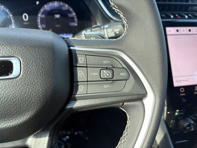 2027 Jeep Grand Cherokee GRAND CHEROKEE LAREDO 4X4