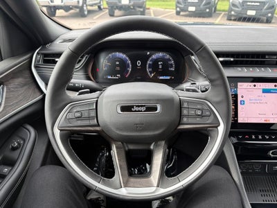 2027 Jeep Grand Cherokee GRAND CHEROKEE LAREDO ALTITUDE 4X4