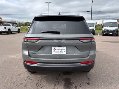 2027 Jeep Grand Cherokee Laredo Altitude