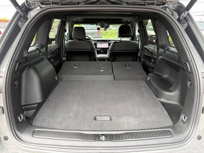 2027 Jeep Grand Cherokee Laredo Altitude