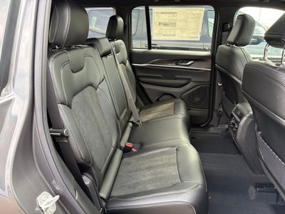 2026 Jeep Grand Cherokee GRAND CHEROKEE LAREDO ALTITUDE 4X4