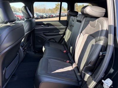 2026 Jeep Grand Cherokee GRAND CHEROKEE LAREDO ALTITUDE 4X4