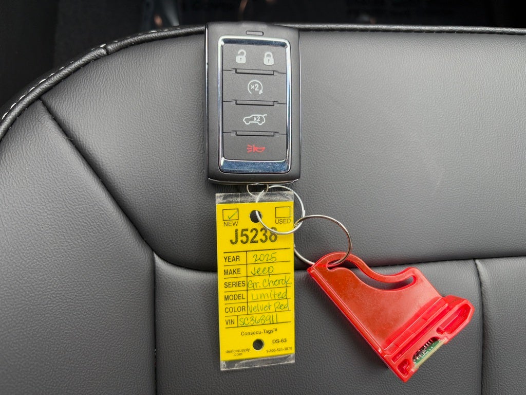 2025 Jeep Grand Cherokee GRAND CHEROKEE LIMITED 4X4