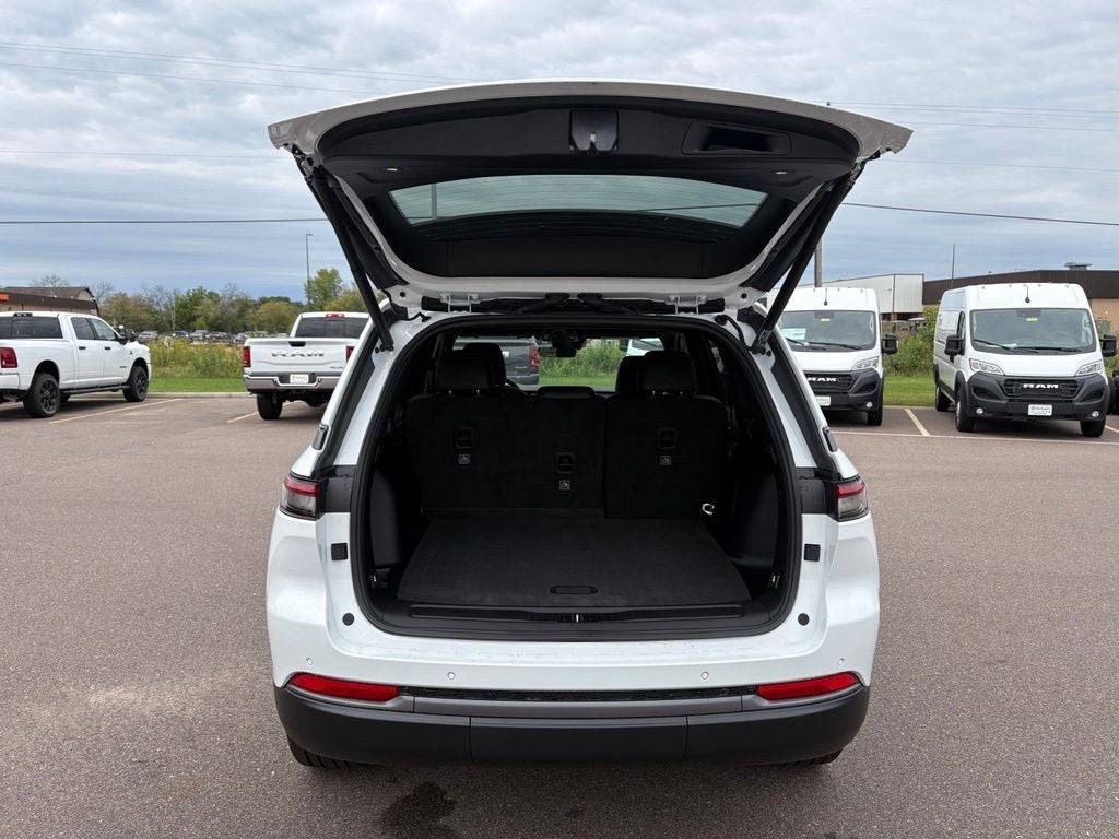 2027 Jeep Grand Cherokee Limited