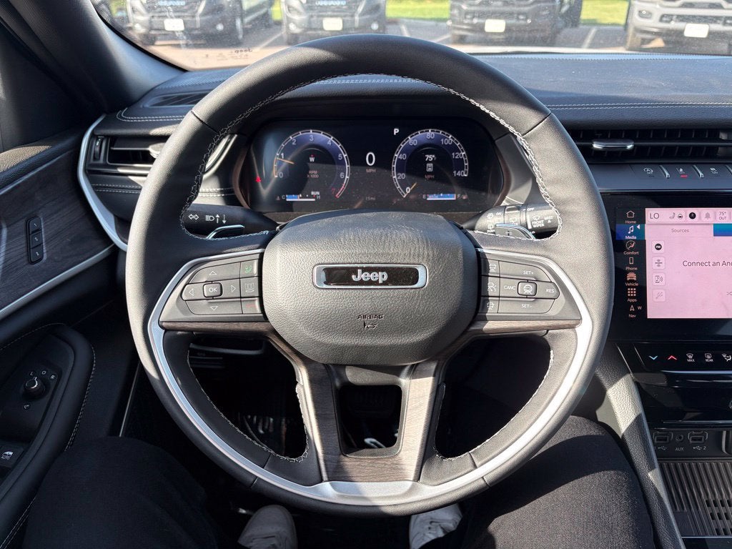 2027 Jeep Grand Cherokee GRAND CHEROKEE LIMITED RESERVE 4X4