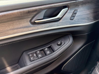 2027 Jeep Grand Cherokee GRAND CHEROKEE LIMITED RESERVE 4X4