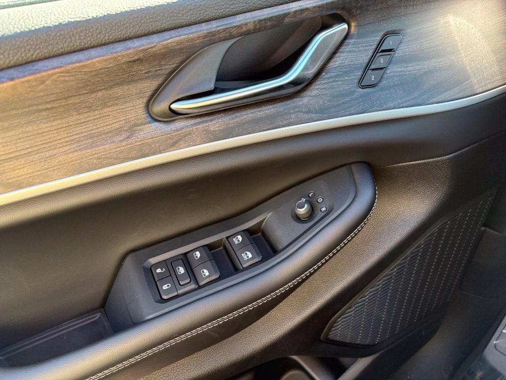 2027 Jeep Grand Cherokee GRAND CHEROKEE LIMITED 4X4