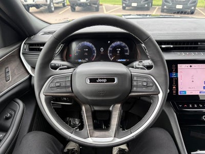 2027 Jeep Grand Cherokee GRAND CHEROKEE LIMITED 4X4