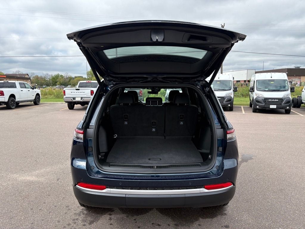 2027 Jeep Grand Cherokee Limited