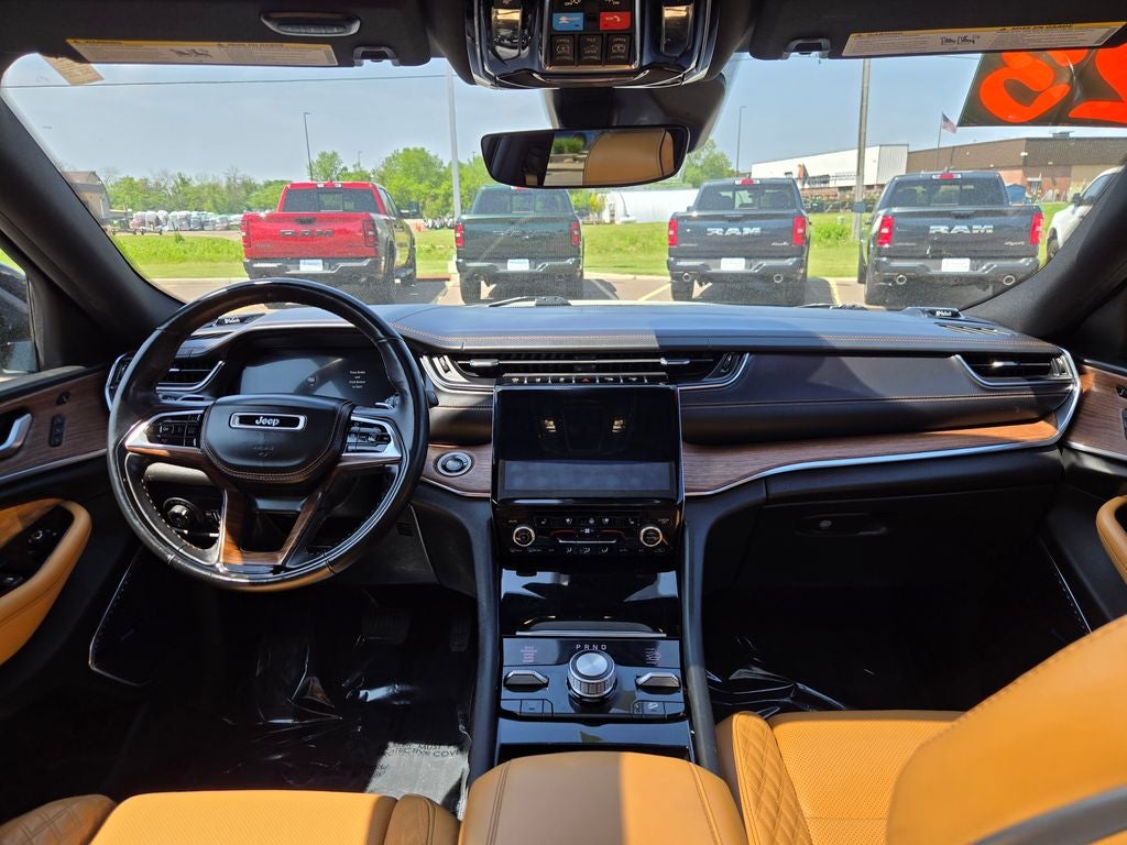 2023 Jeep Grand Cherokee Summit 4x4