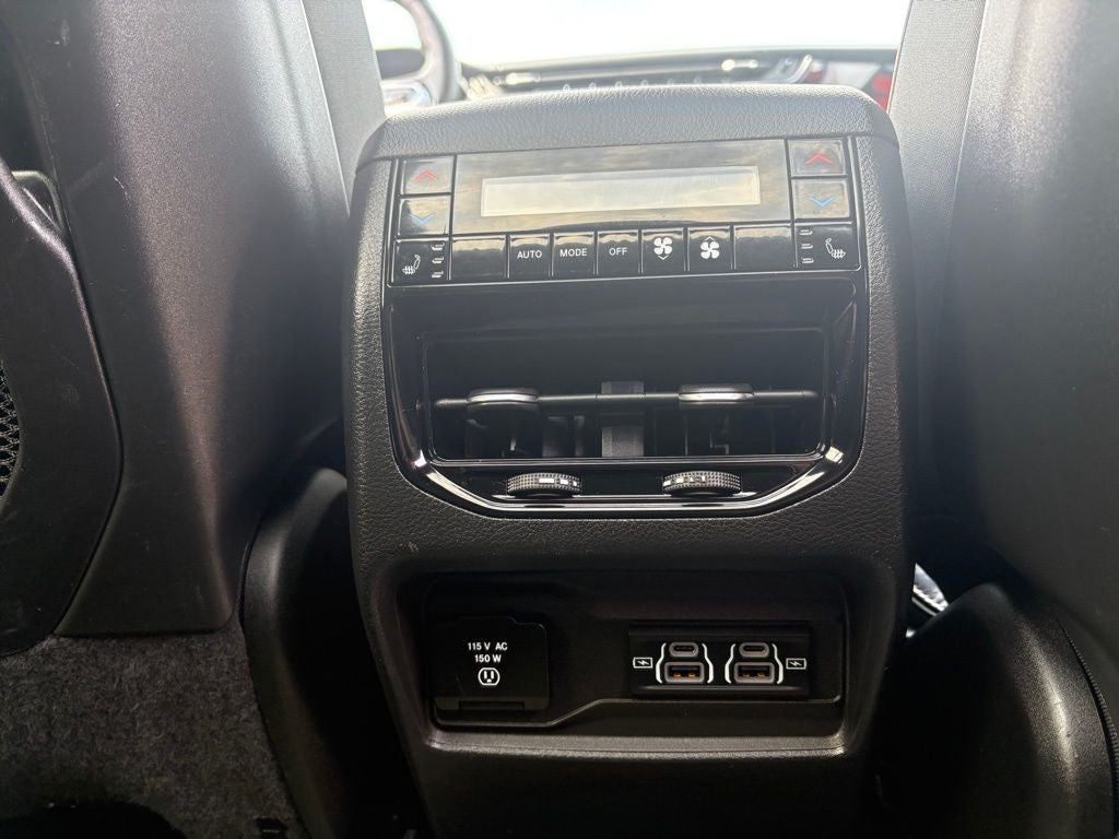 2022 Jeep Grand Cherokee Summit 4x4