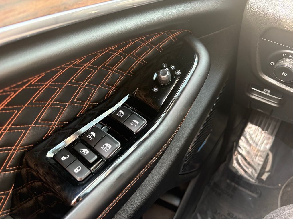 2022 Jeep Grand Cherokee Summit 4x4