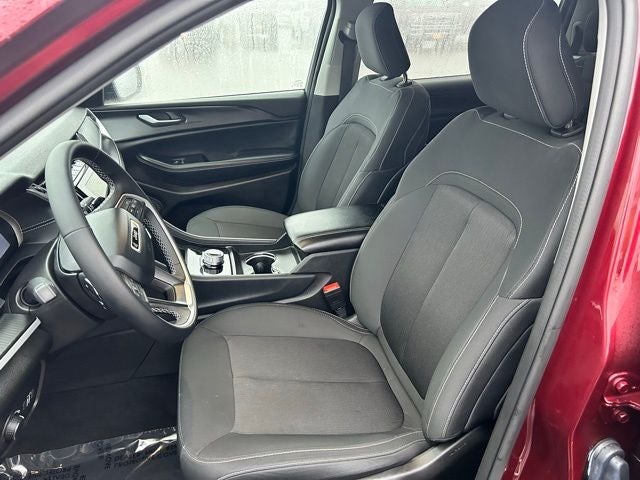 2023 Jeep Grand Cherokee L Laredo 4x4