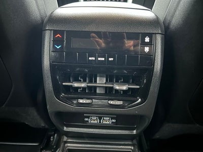2023 Jeep Grand Cherokee L Laredo 4x4