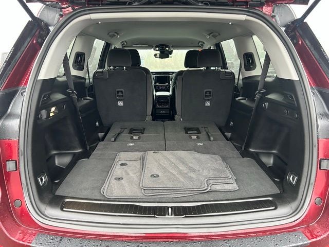 2023 Jeep Grand Cherokee L Laredo 4x4