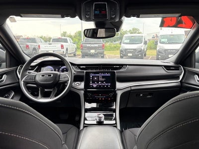 2024 Jeep Grand Cherokee L Laredo 4x4