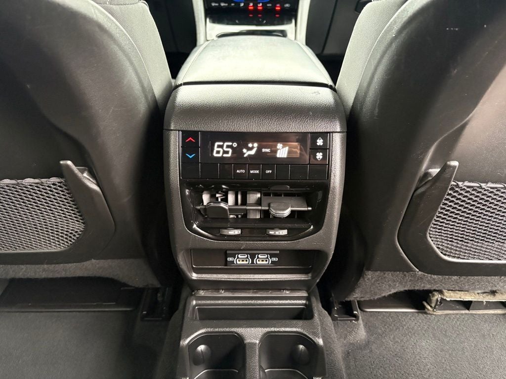 2024 Jeep Grand Cherokee L Laredo 4x4