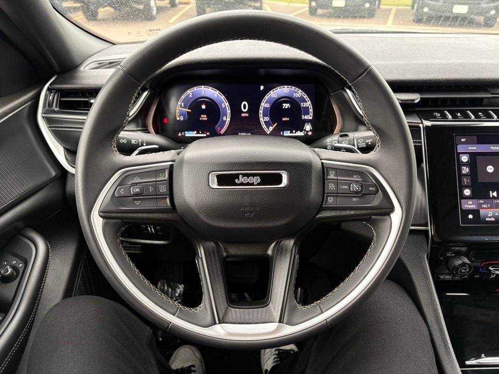 2024 Jeep Grand Cherokee L Laredo 4x4