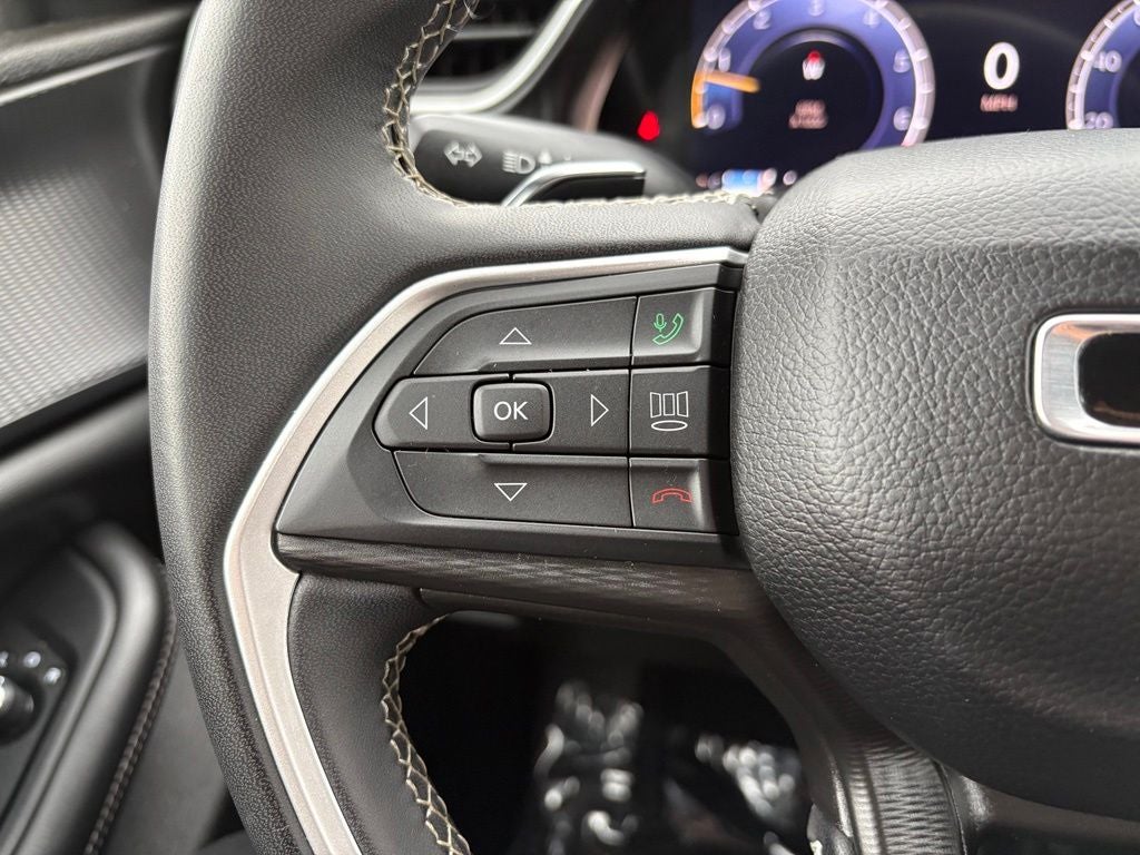 2024 Jeep Grand Cherokee L Laredo 4x4