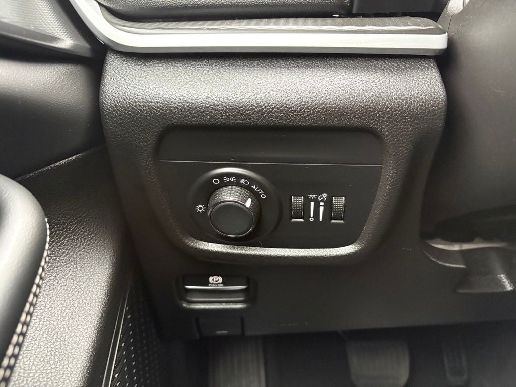2024 Jeep Grand Cherokee L Laredo 4x4
