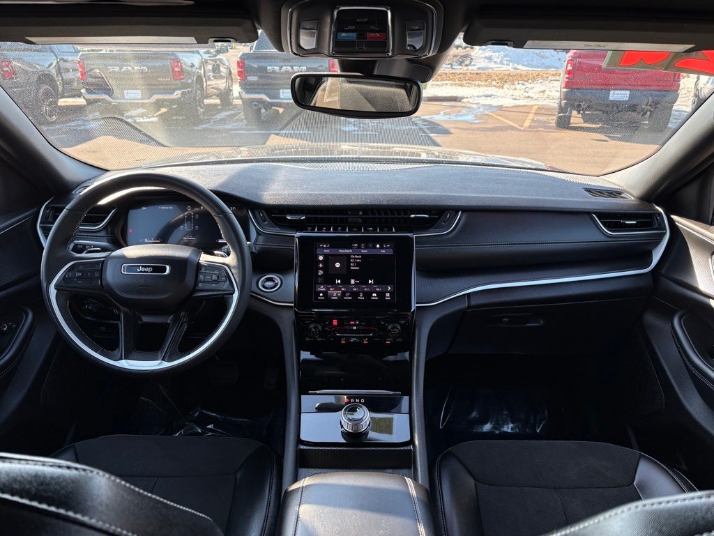 2024 Jeep Grand Cherokee L Altitude 4x4