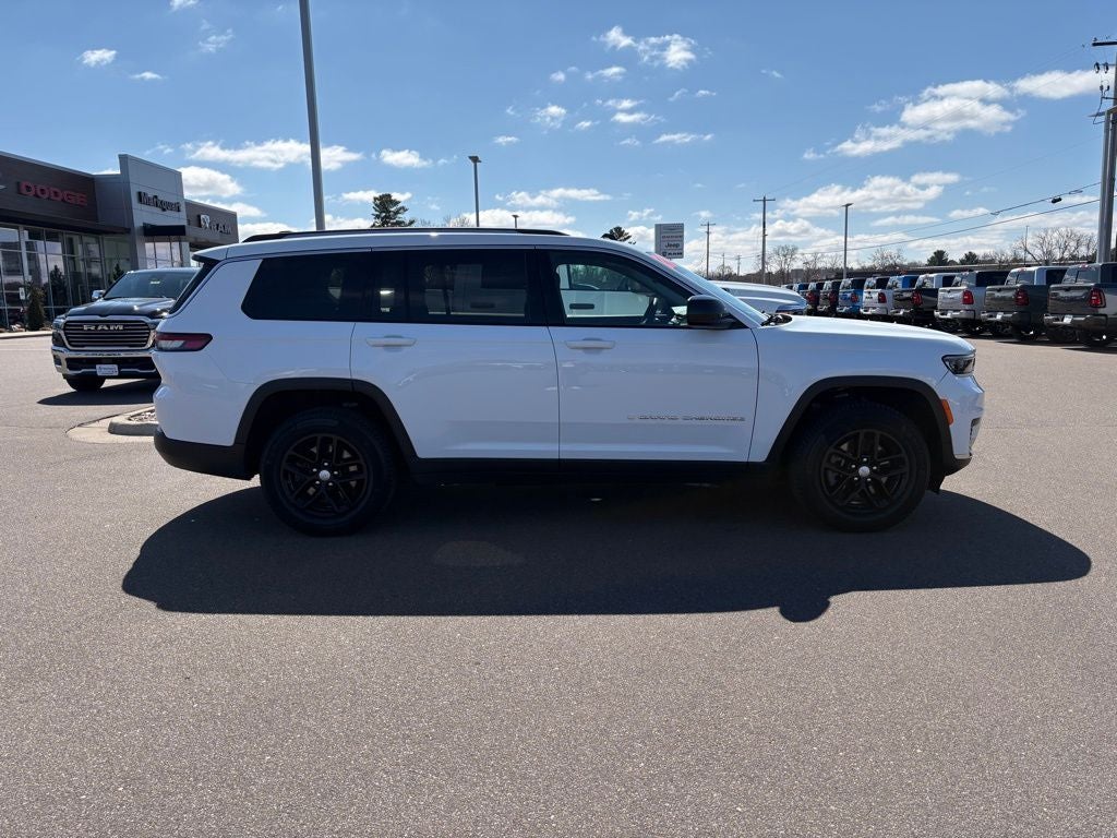2023 Jeep Grand Cherokee L Laredo 4x4
