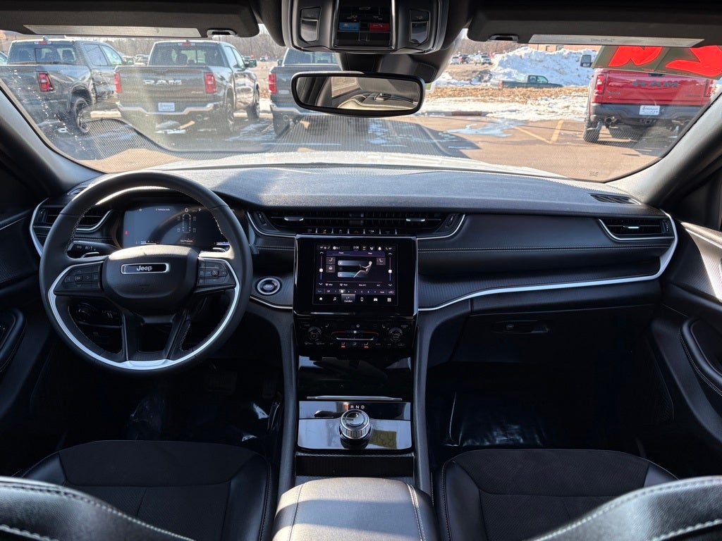 2024 Jeep Grand Cherokee L Altitude 4x4