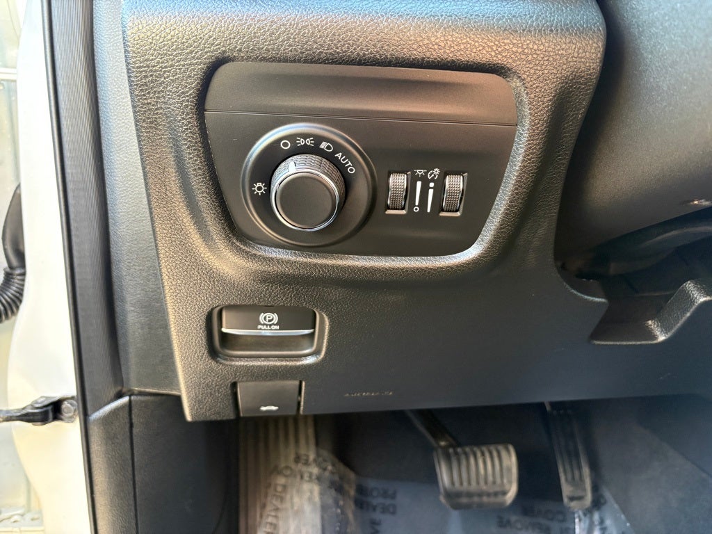 2024 Jeep Grand Cherokee L Altitude 4x4