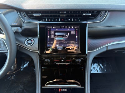 2024 Jeep Grand Cherokee L Altitude 4x4