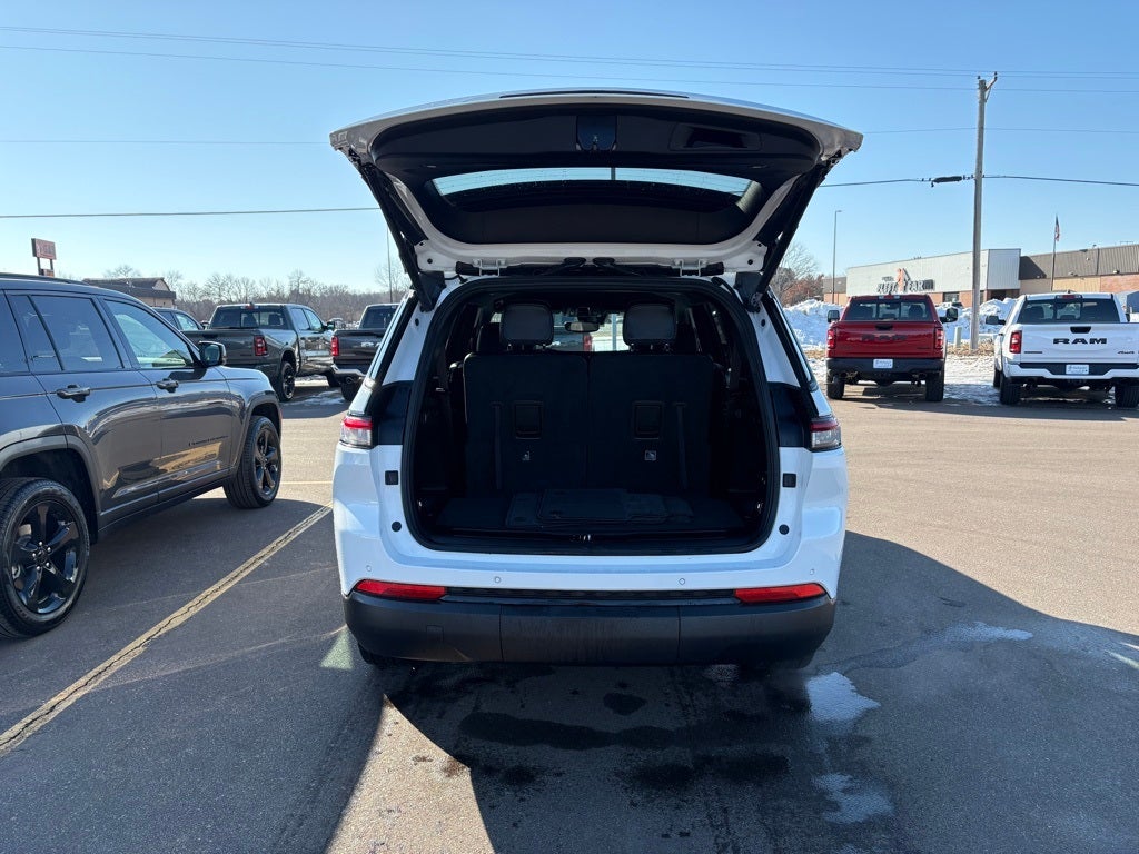 2024 Jeep Grand Cherokee L Altitude 4x4