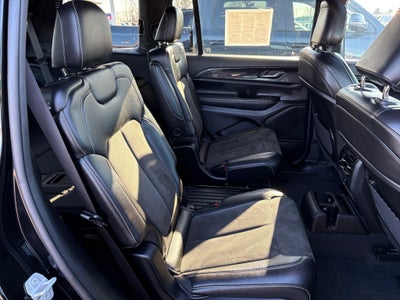 2023 Jeep Grand Cherokee L Altitude 4x4