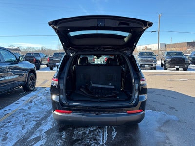 2023 Jeep Grand Cherokee L Altitude 4x4