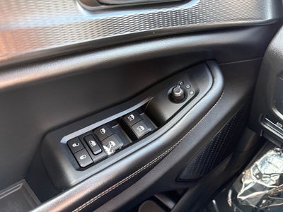 2023 Jeep Grand Cherokee L Laredo 4x4