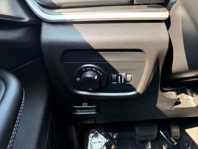 2023 Jeep Grand Cherokee L Laredo 4x4