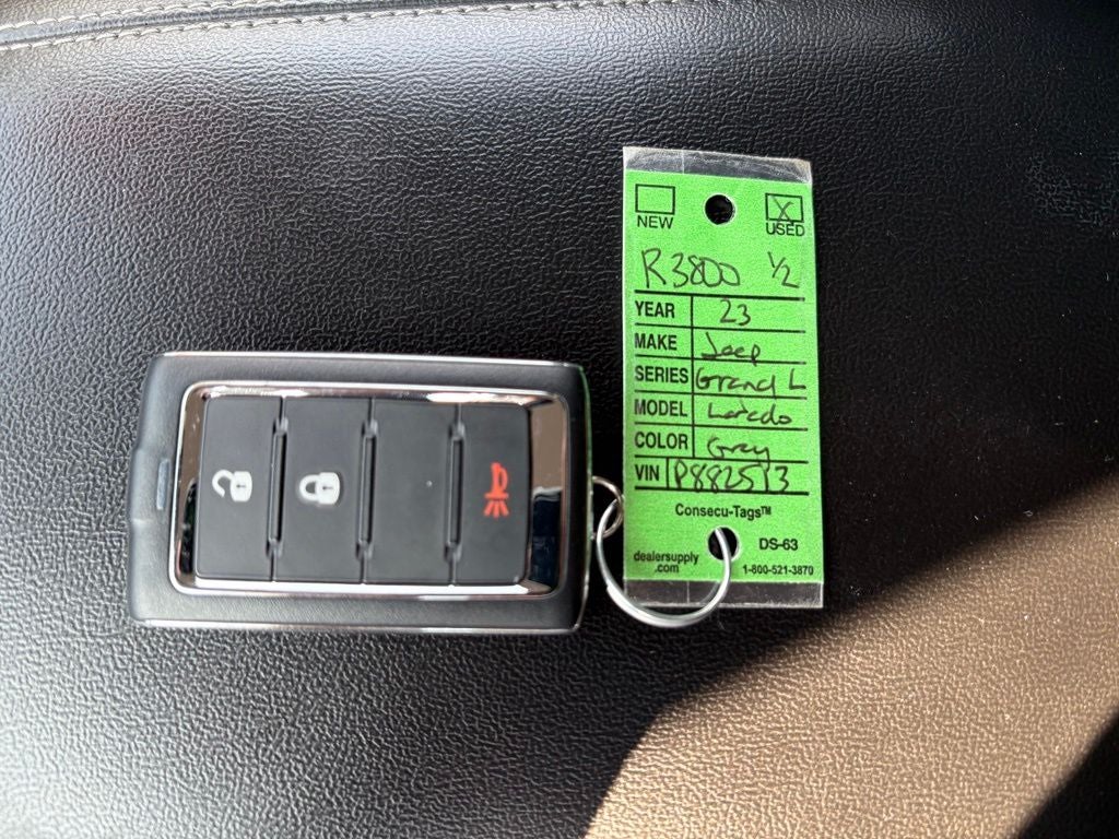 2023 Jeep Grand Cherokee L Laredo 4x4